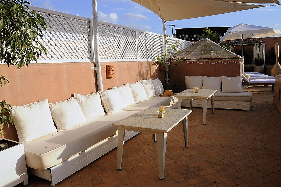terrasse panoramique vue sur la Koutoubia et l'Atlas